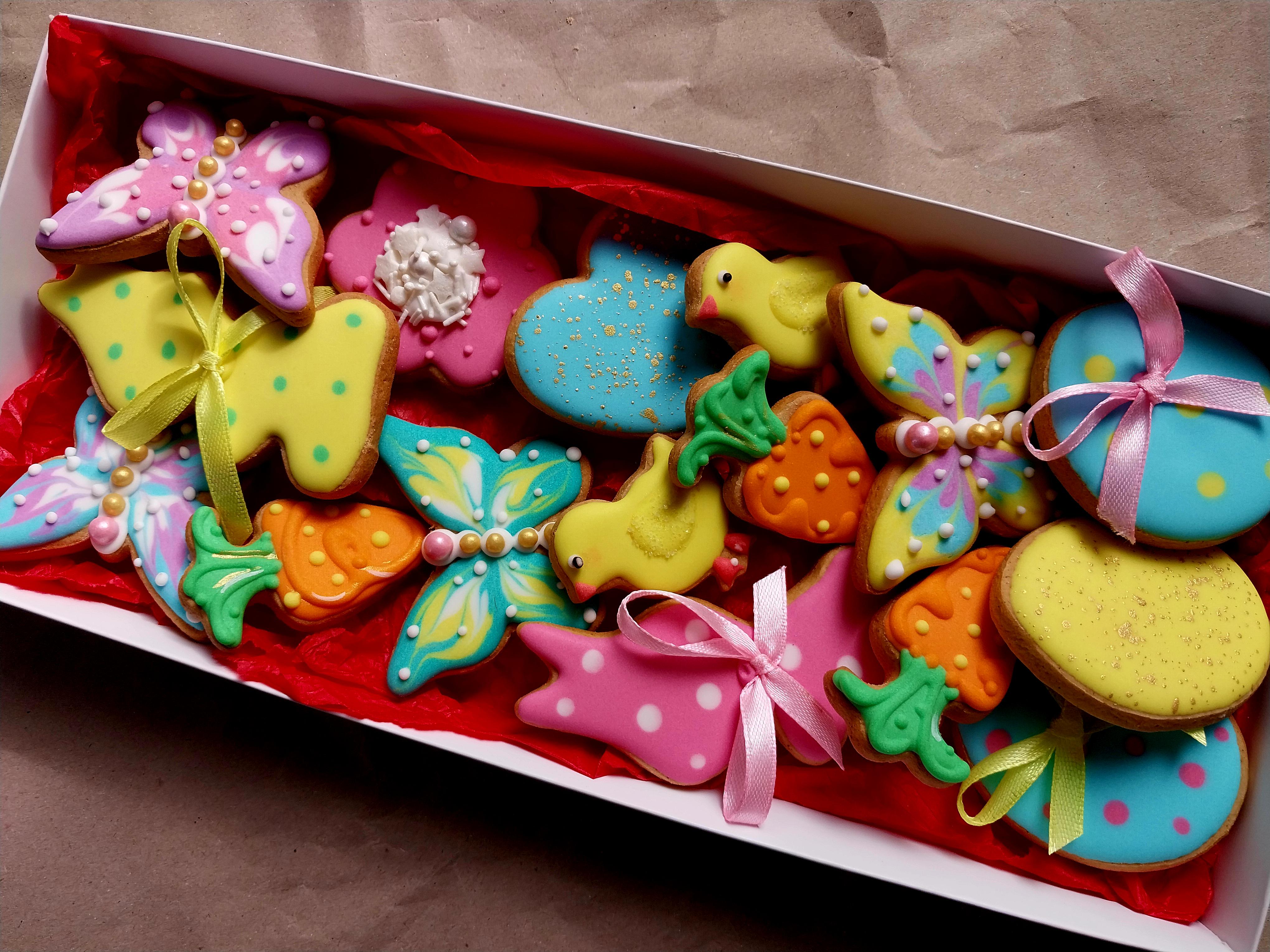 Коробочка з великодніми пряничками №2 (15455756)