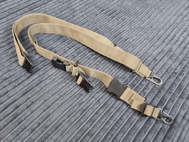 Ремень трехточечный с двумя карабинами и двумя утяжками Койот (three-point-2-kt) - фото 2 Ремень трехточечный с двумя карабинами и двумя утяжками Койот (three-point-2-kt) - фото 2