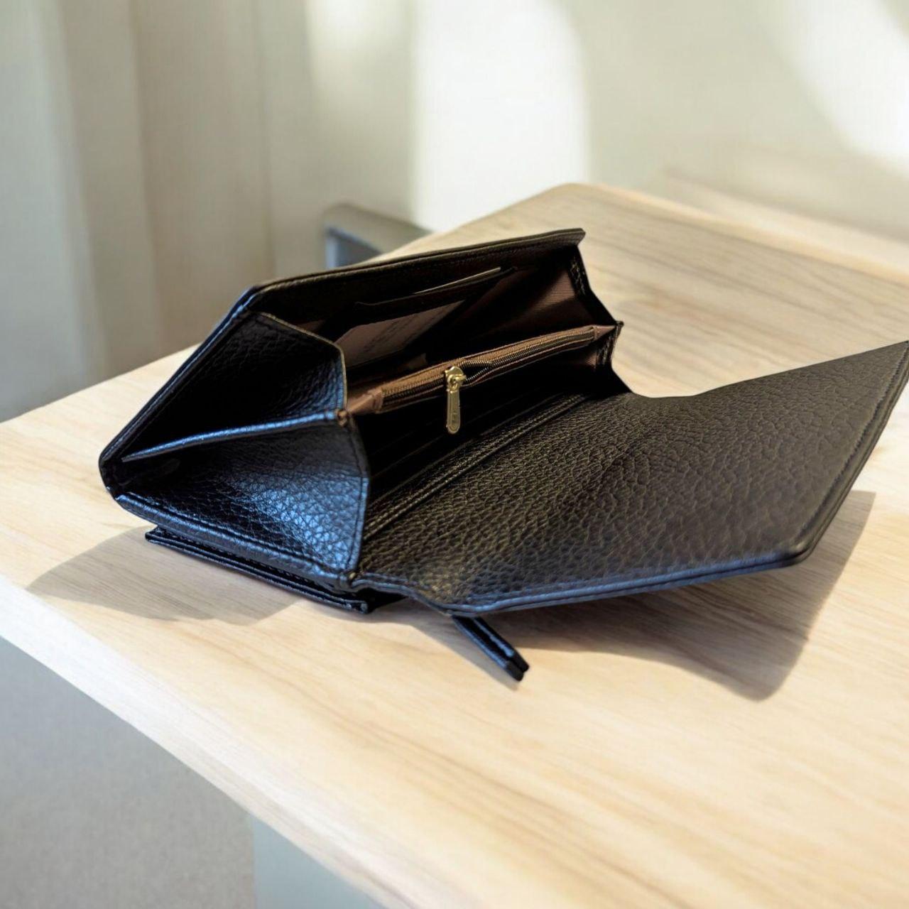 Гаманець жіночий на магніті із зовнішнім відділом для монет під рептилію Saralyn 19х9,5 см (2217А) - фото 4 Гаманець жіночий на магніті із зовнішнім відділом для монет під рептилію Saralyn 19х9,5 см (2217А) - фото 4