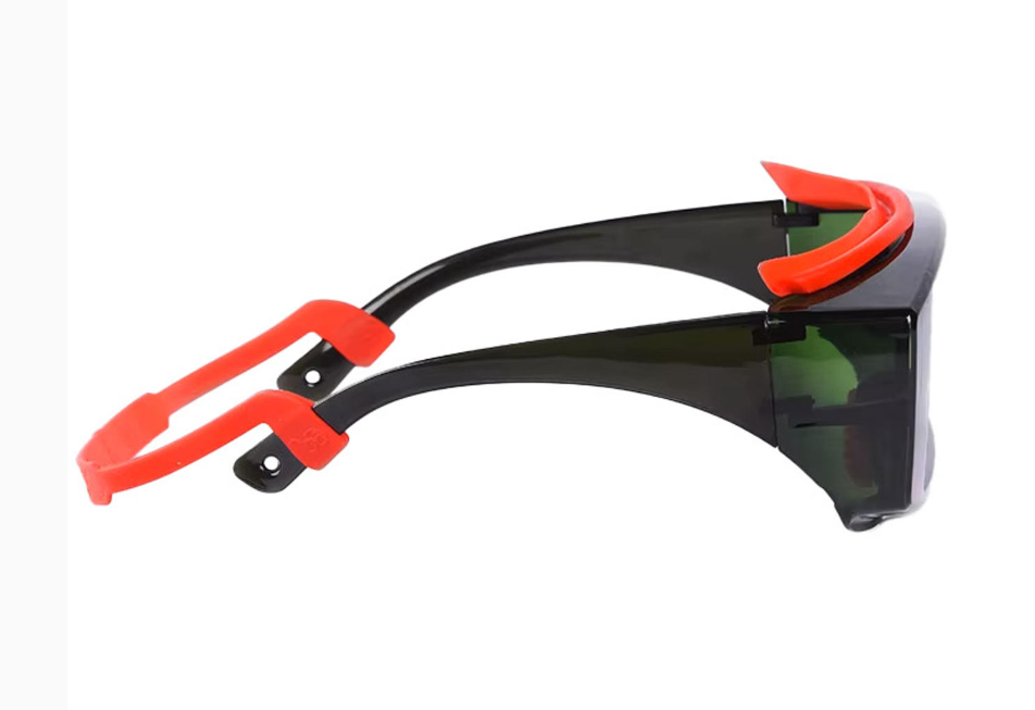 Очки сварочные панорамные с автозатемнением и боковым обзором Хамелеон (23163035) - фото 2 Очки сварочные панорамные с автозатемнением и боковым обзором Хамелеон (23163035) - фото 2