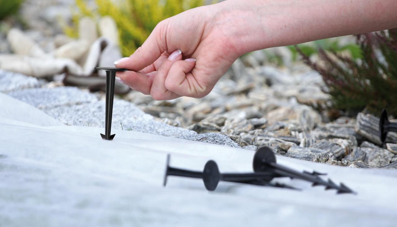 Колышек полимерный для агроволокна Garden Peg 100 шт. - фото 7