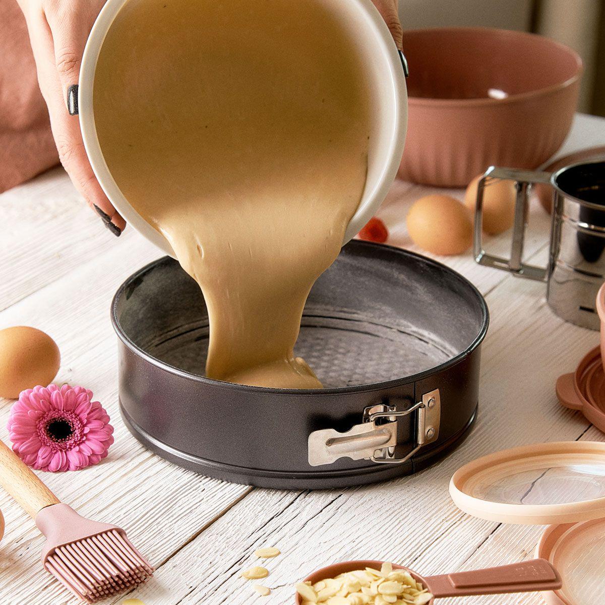 Форма для выпечки с крышкой Homla FEBE 26х7 см Черный (210997) - фото 7 Форма для выпечки с крышкой Homla FEBE 26х7 см Черный (210997) - фото 7