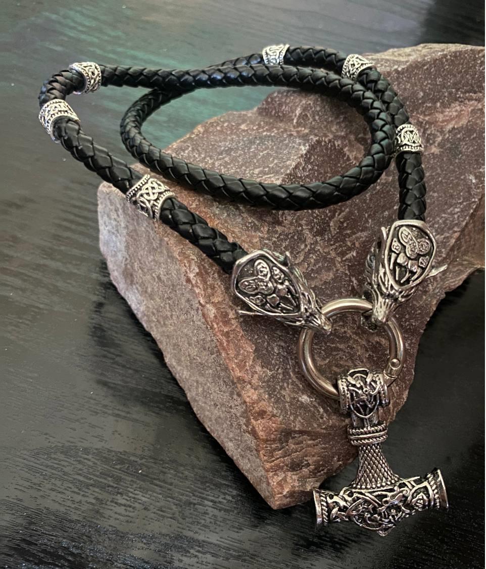 Колье шнур с рунами и кулоном молот Тора LITAURS мужское (24071)