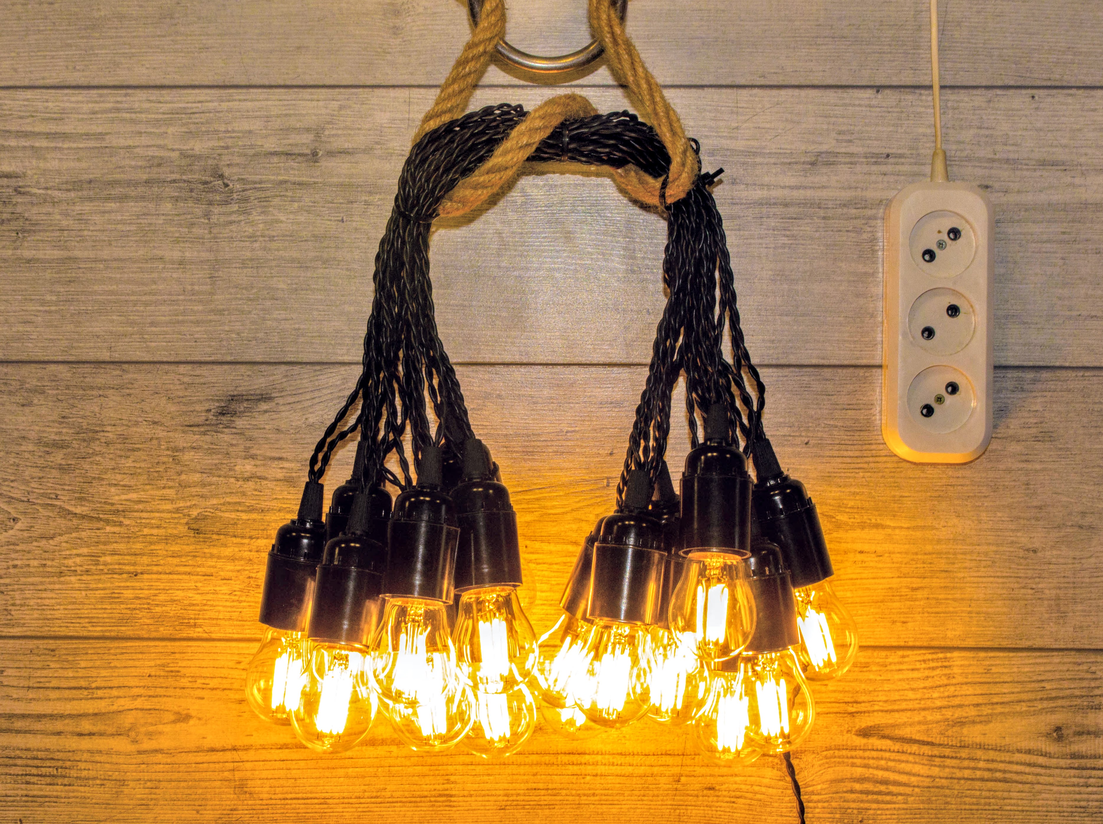 Гирлянда уличная Retro Lampa 35 м 71 лампа LED 4W влагозащитная IP44/220V (50542441)