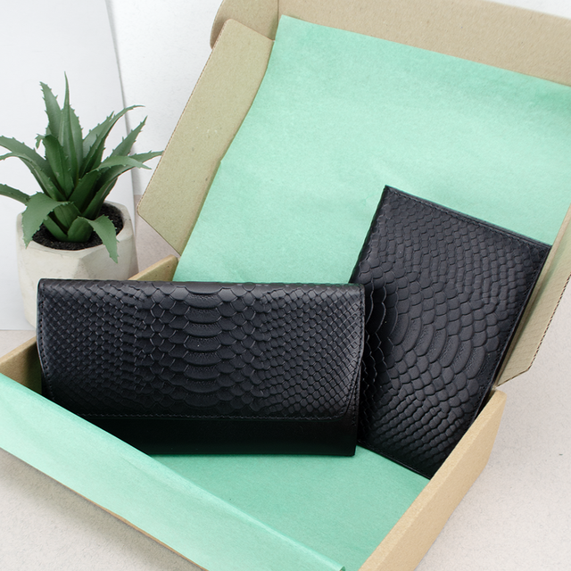 Подарунковий жіночий набір №91 гаманець Leona/обкладинка на паспорт Чорний пітон (2132399229) Подарунковий жіночий набір №91 гаманець Leona/обкладинка на паспорт Чорний пітон (2132399229)