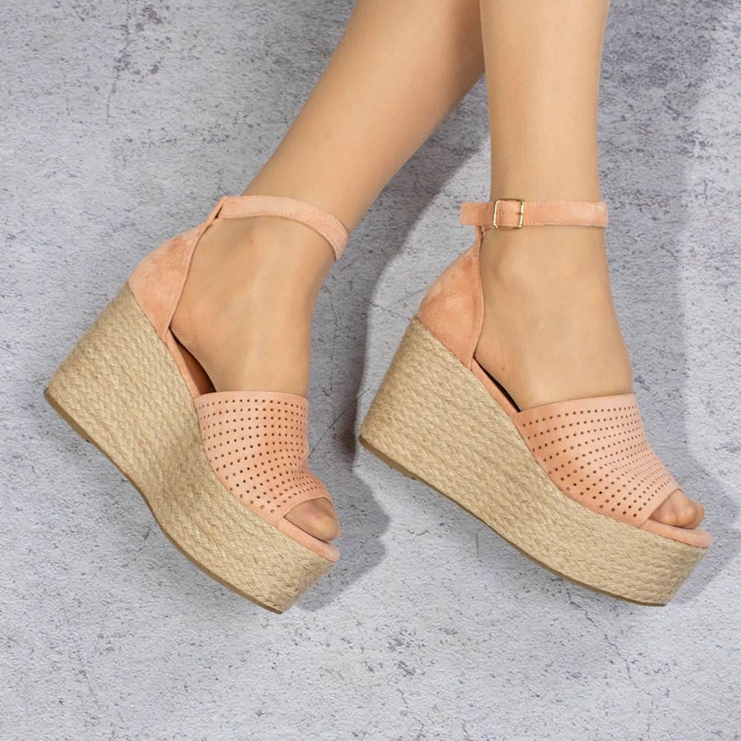 Босоножки на танкетке с ремешком 330286 р. 40 25 см