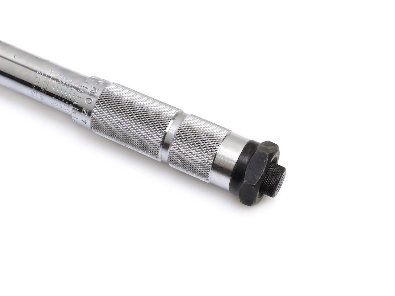 Ключ динамометриичний GeKo 1/2 28-210 Nm з головками і подовжувачем (G10064) - фото 4 Ключ динамометриичний GeKo 1/2 28-210 Nm з головками і подовжувачем (G10064) - фото 4