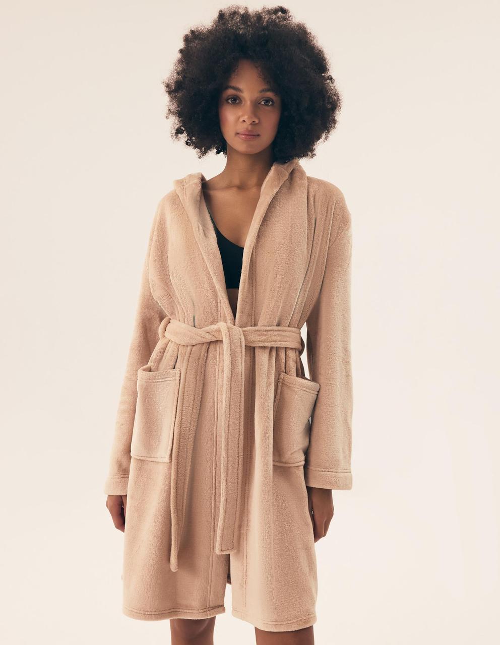 Халат женский теплый с капюшоном Henderson M Бежевый (K7-432-1698-M)