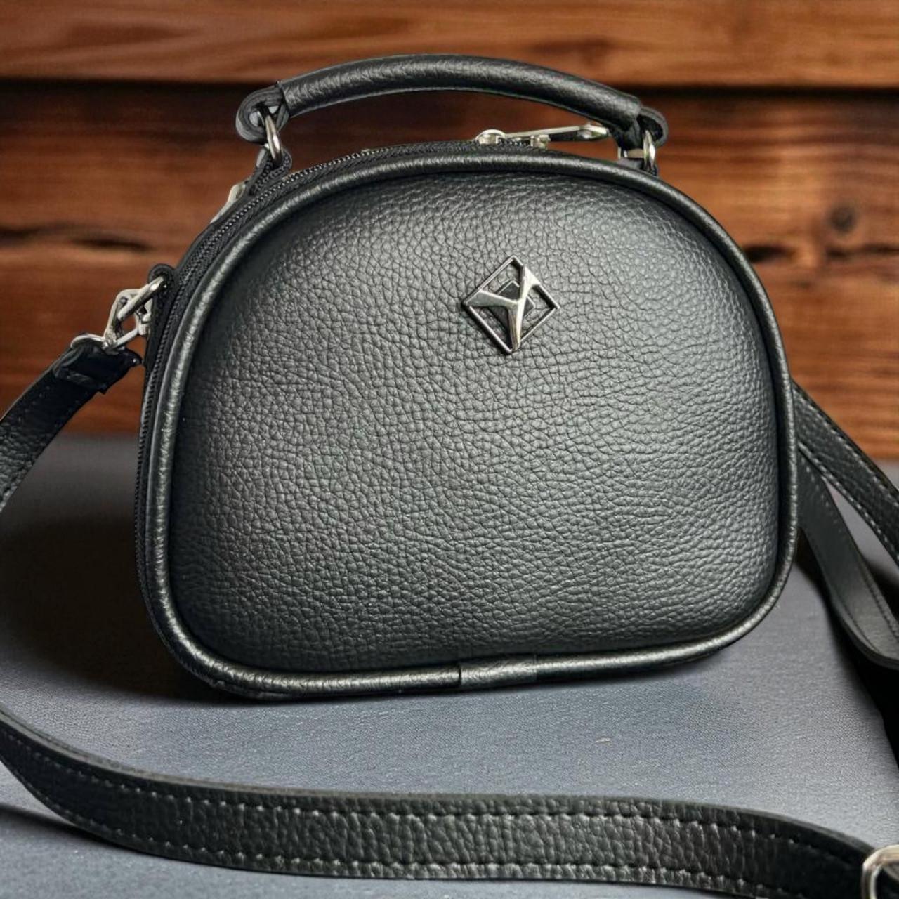 Сумка жіноча кросс-боді з екошкіри 22х17х9 см Чорний (2682007781) - фото 1 Сумка жіноча кросс-боді з екошкіри 22х17х9 см Чорний (2682007781) - фото 1