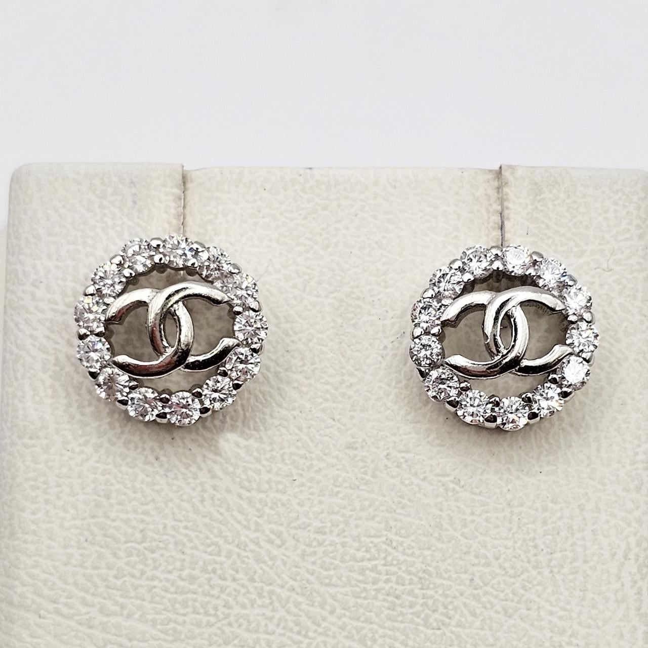 Серебряные серьги с кубическим цирконием 2,95 г (2881607016) Серебряные серьги с кубическим цирконием 2,95 г (2881607016)