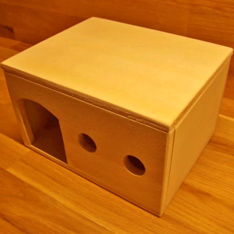 Будиночок для шиншили з дерева Детарі Каррі (ДДШ-004203) Будиночок для шиншили з дерева Детарі Каррі (ДДШ-004203)