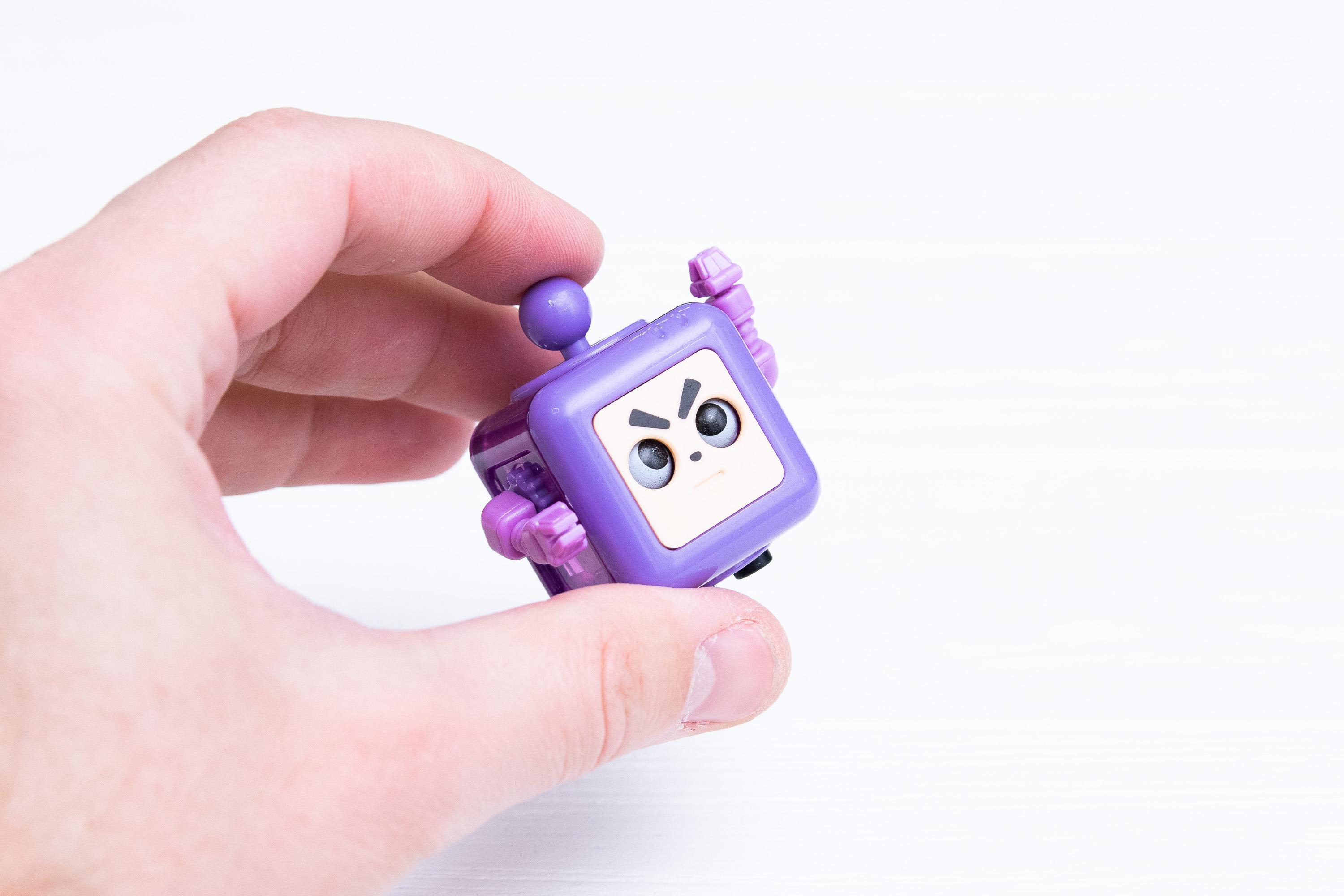 Антистрес кубик Robot Фіолетовий (23281082) - фото 4 Антистрес кубик Robot Фіолетовий (23281082) - фото 4