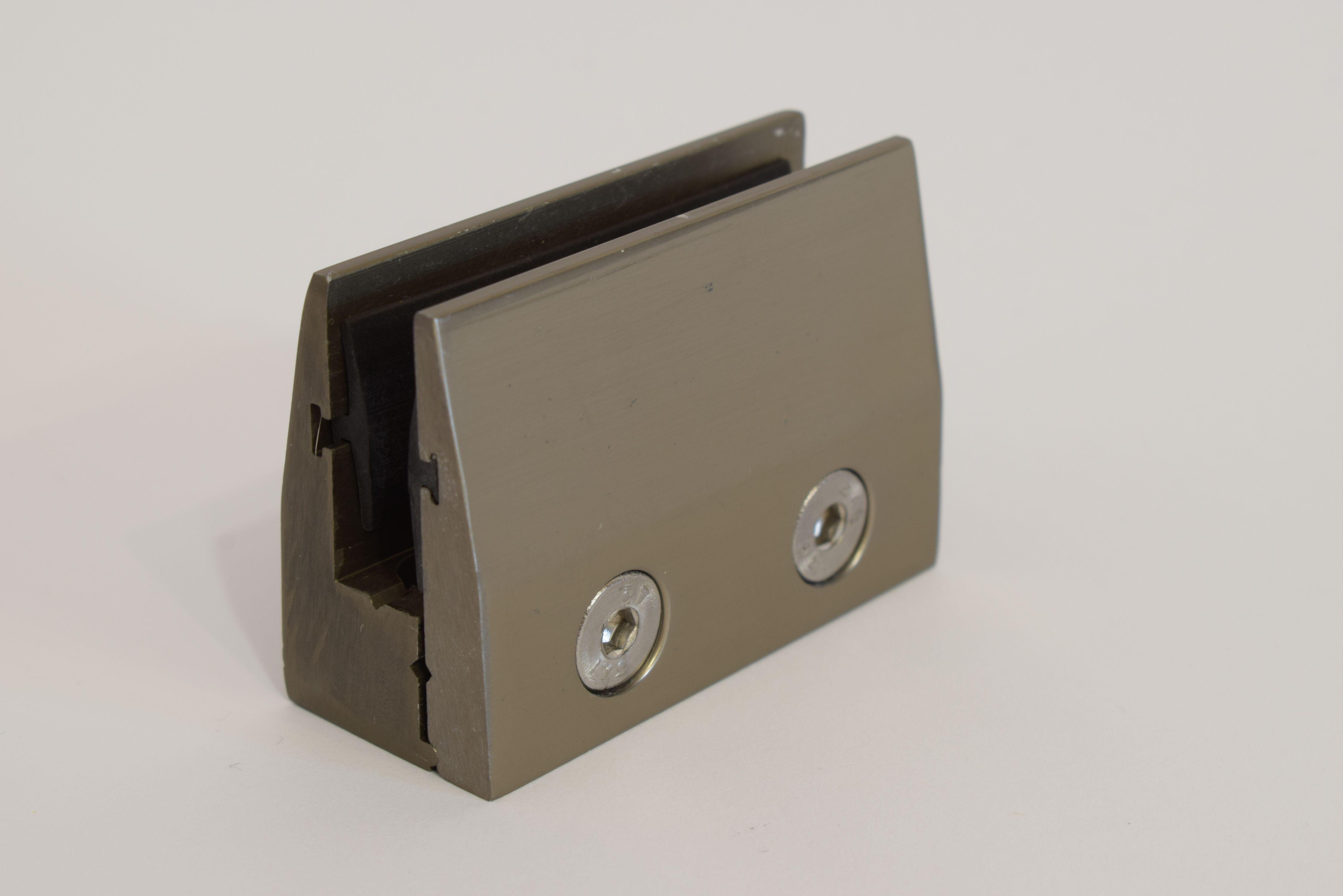 Тримач скла затискний до алюмінієвих поручнів тип коло Шампань (10642ш)