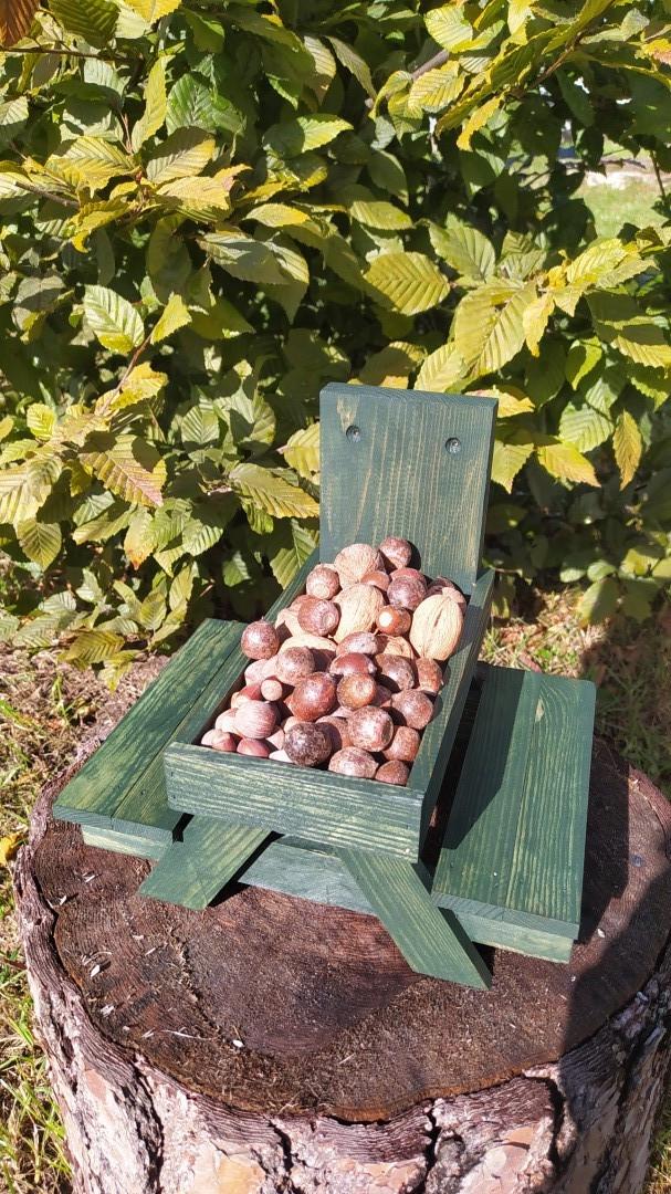 Кормушка для белок Подобед из древесины 27х22х24 см - фото 2 Кормушка для белок Подобед из древесины 27х22х24 см - фото 2