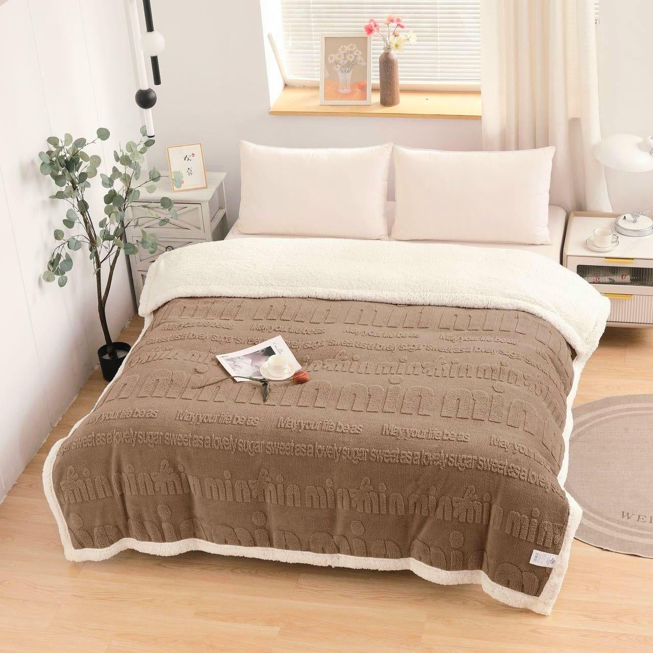Плед на овчине Malloory Home Min Min 150x200 см Светло-коричневый (2104)