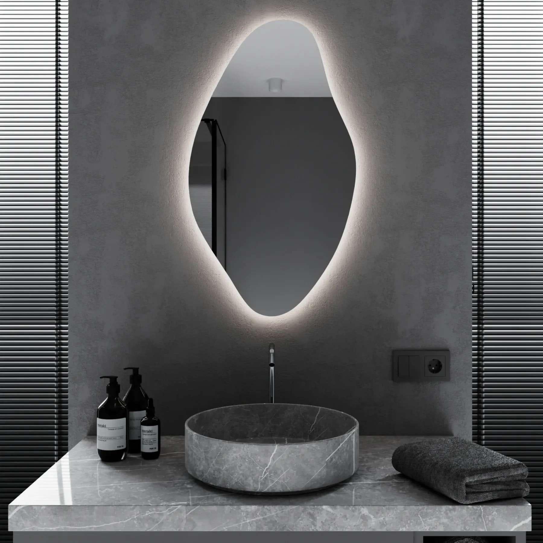 Зеркало для ванной комнаты Mironiks Zera фигурное с фоновой LED-подсветкой 700x400 мм (FR-MRKS-320088)