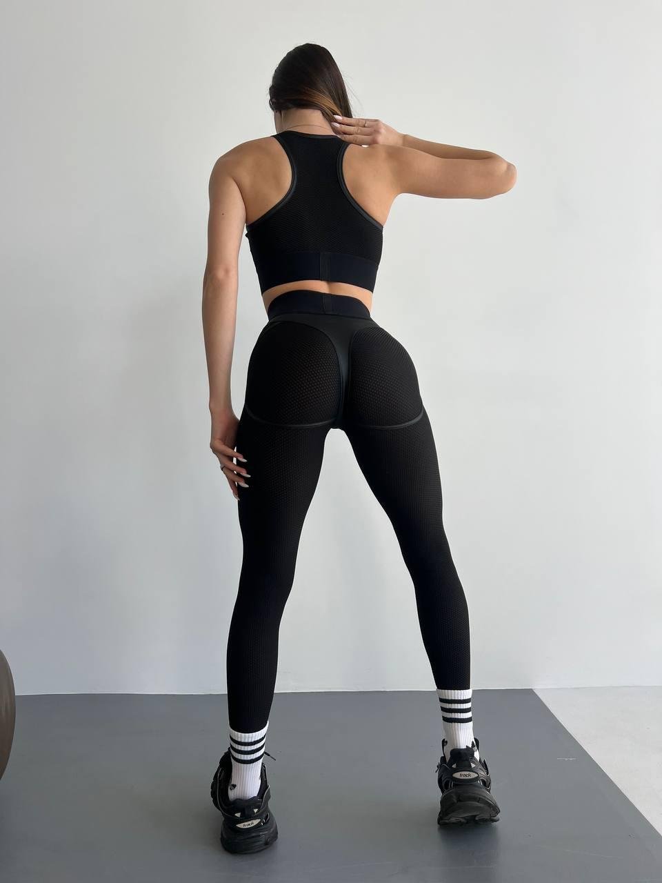 Легінси з еластичної сіточки з ефектом пуш-ап L Чорний (CL01L) - фото 3 Легінси з еластичної сіточки з ефектом пуш-ап L Чорний (CL01L) - фото 3
