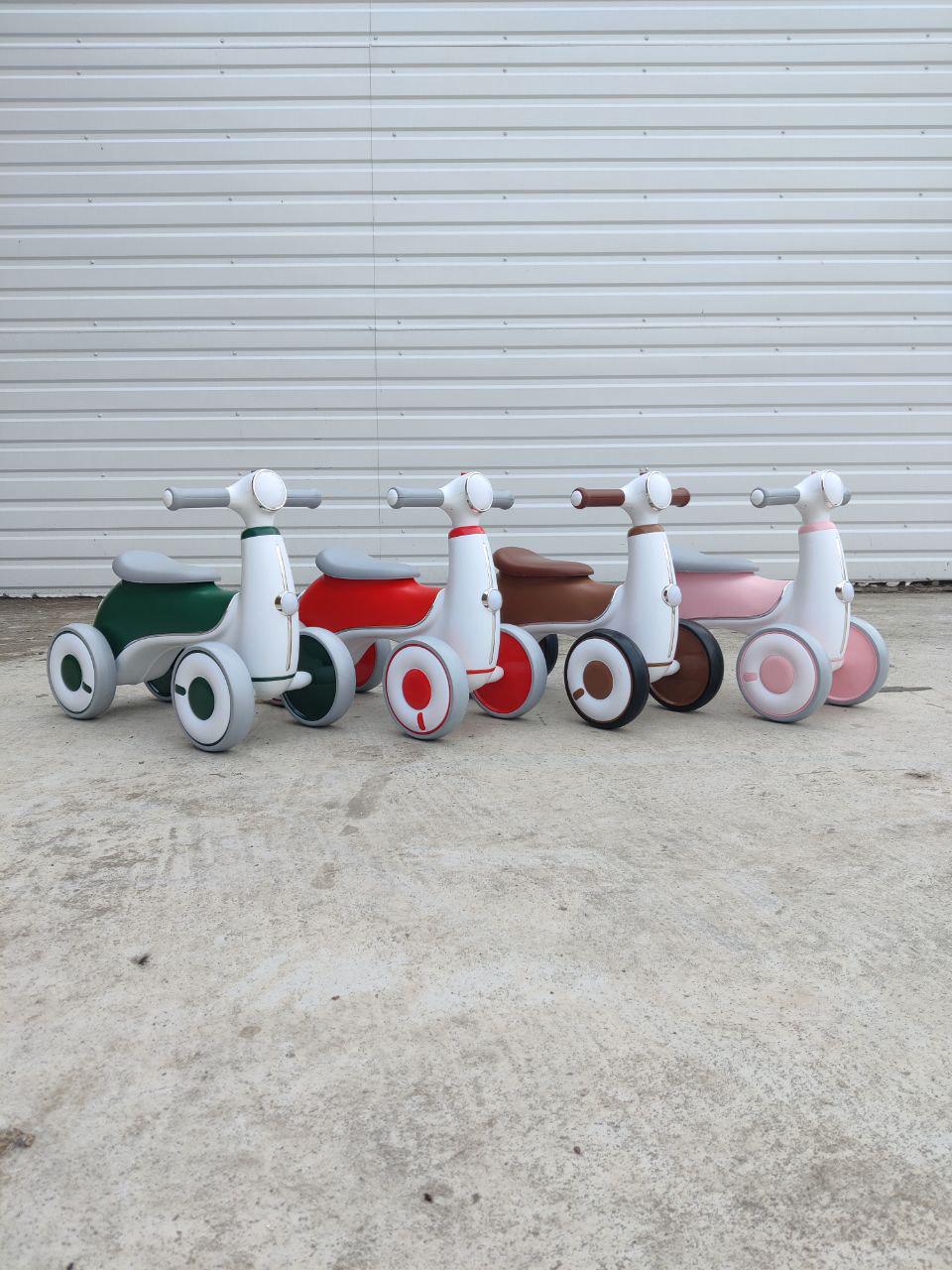Біговел Vintage Scooter XS008 на 4 колесах до 40 кг зі світловими та звуковими ефектами Коричневий (XS008r-s1) - фото 2