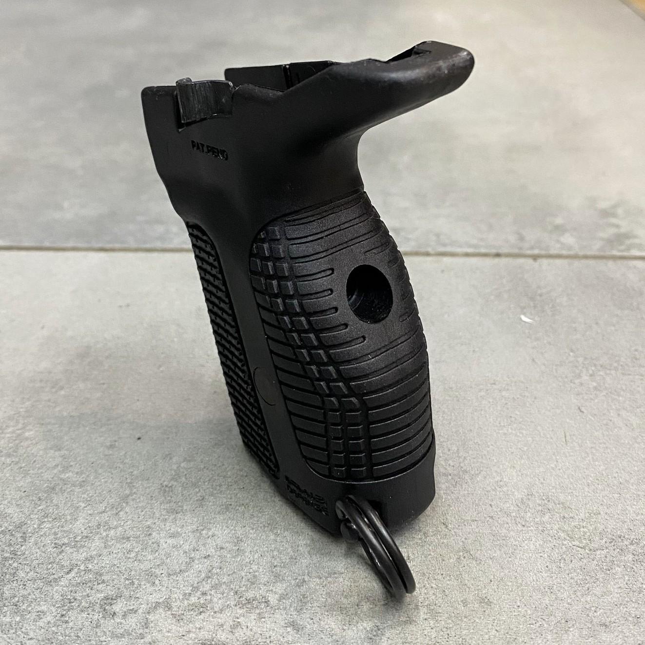 Рукоятка пистолетная для ПМ FAB Defence PM-G под правую руку с кнопкой сброса Черный (243330) - фото 3 Рукоятка пистолетная для ПМ FAB Defence PM-G под правую руку с кнопкой сброса Черный (243330) - фото 3