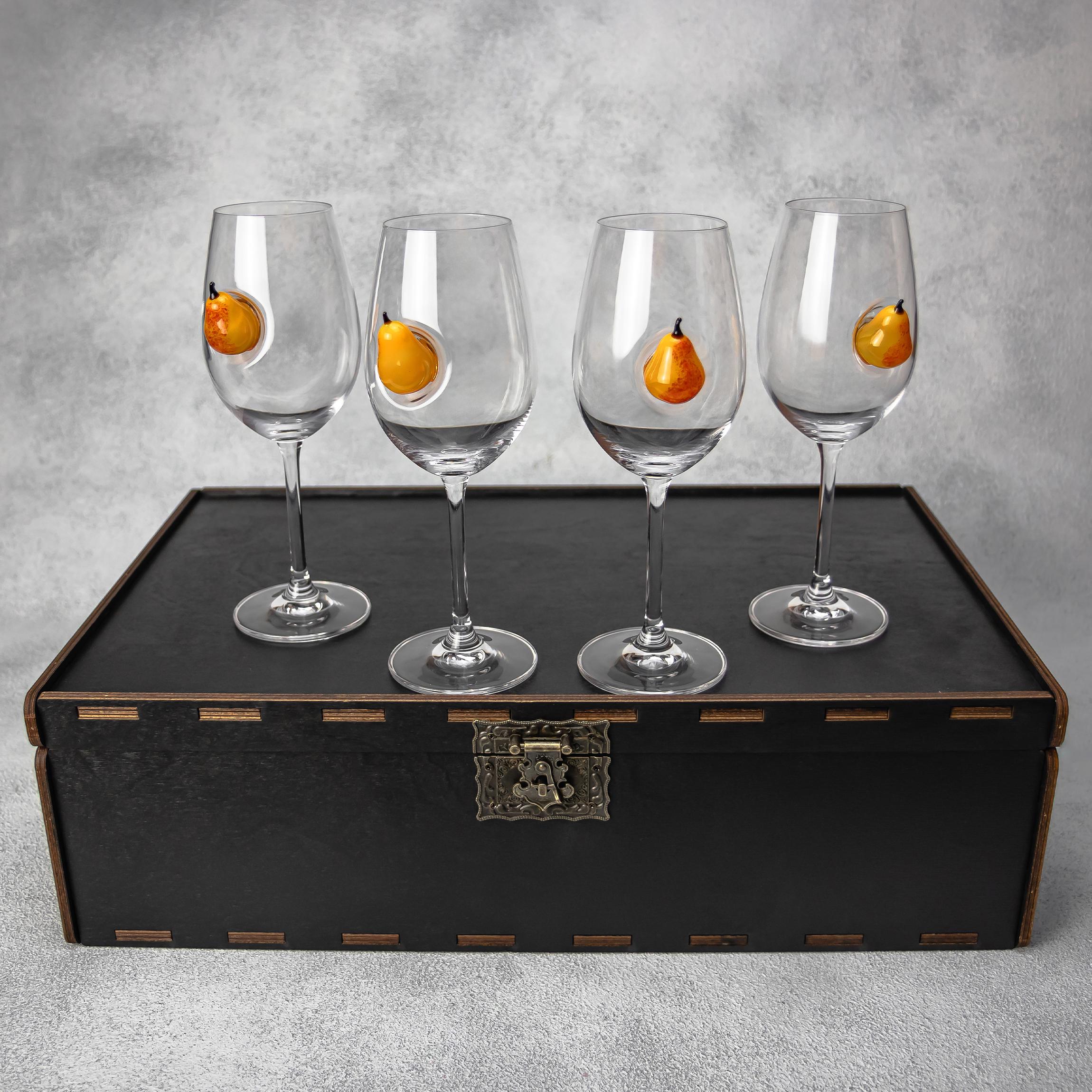 Набор VSKLO на 4 бокала для вина с грушей 350 мл (31516249)