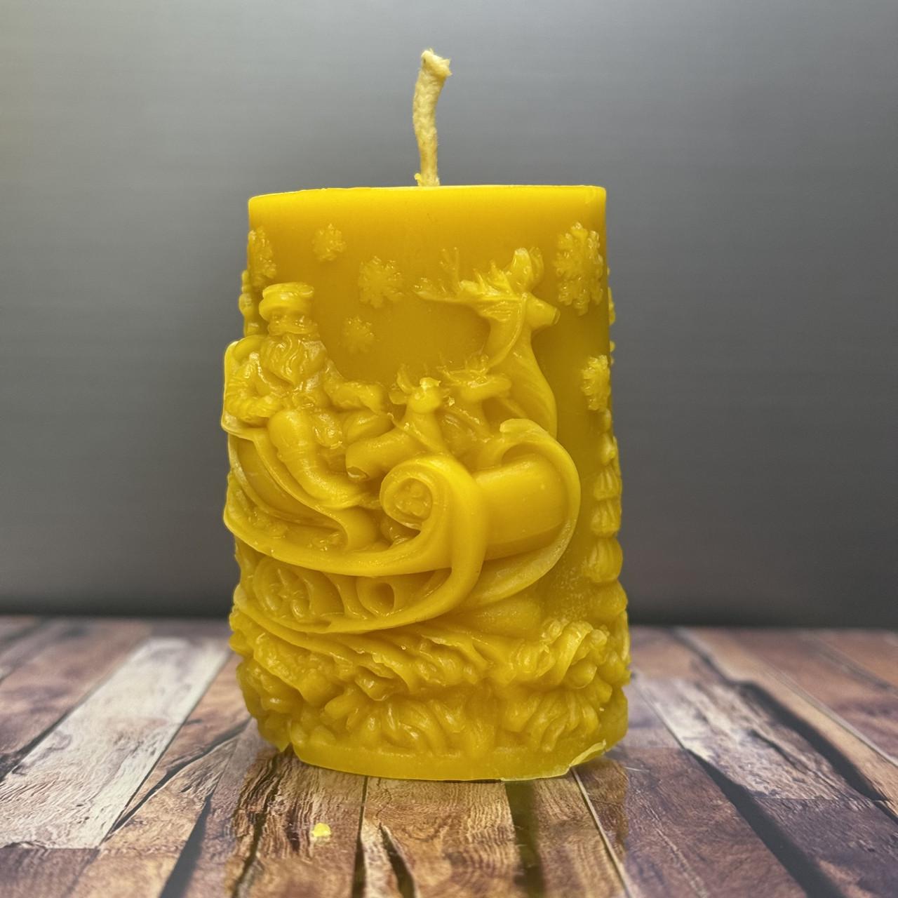 Свічка воскова новорічна Санта з бджолиного воску 75х60 мм (2796015951)