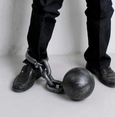 Реквізит для Геловіну з вантажем на ноги для в'язнів 21 см (VA-1129441911) - фото 2 Реквізит для Геловіну з вантажем на ноги для в'язнів 21 см (VA-1129441911) - фото 2