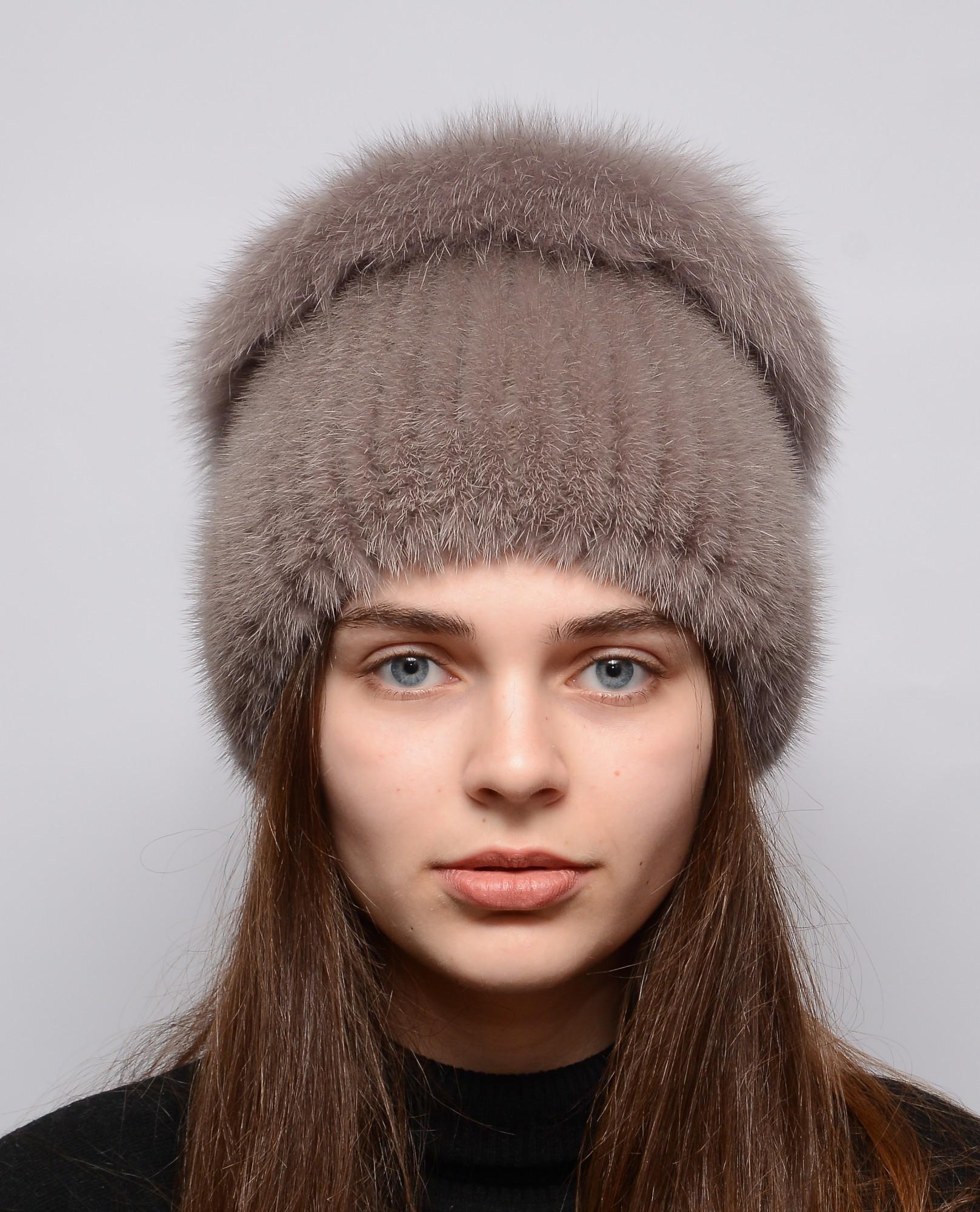 Зимова жіноча шапка Хутряний стиль Перо із в'язаної норки з бубном із песця M-L Капучіно (129/F)