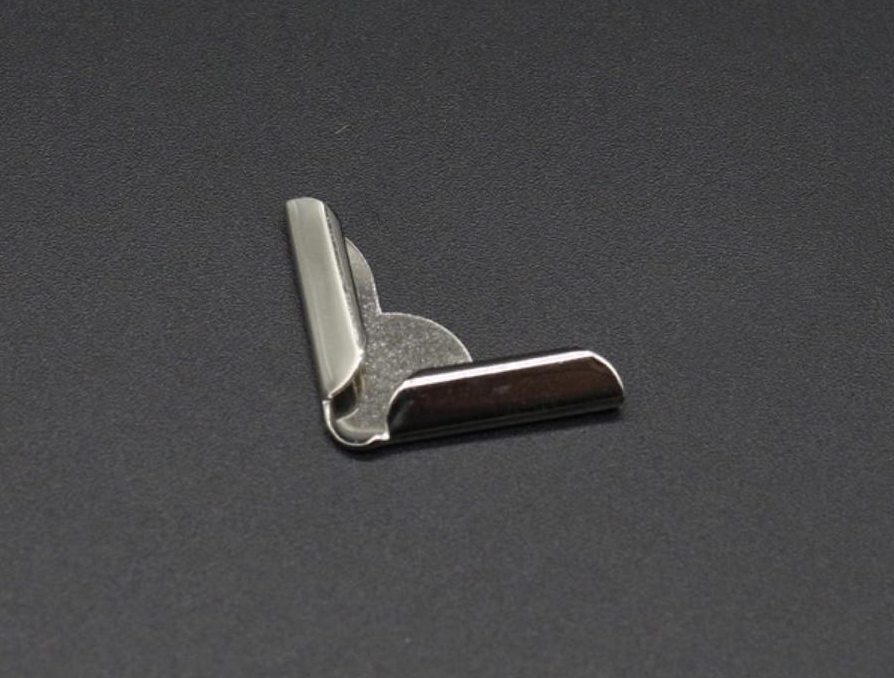 Уголок декоративный металлический 24х24х4 мм Никель (464677400)