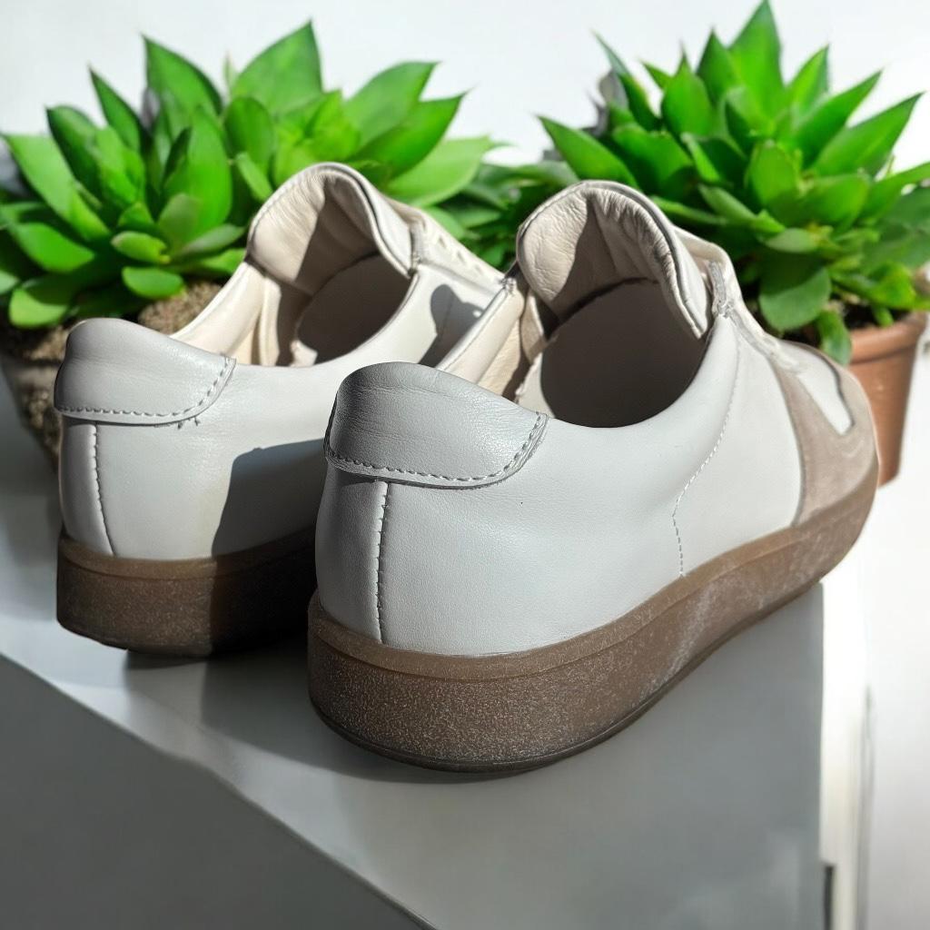 Кеди жіночі MARANDI з натуральної шкіри та з м'якою устілкою р. 38 Білий (Neo-02-38- Білий) - фото 4 Кеди жіночі MARANDI з натуральної шкіри та з м'якою устілкою р. 38 Білий (Neo-02-38- Білий) - фото 4