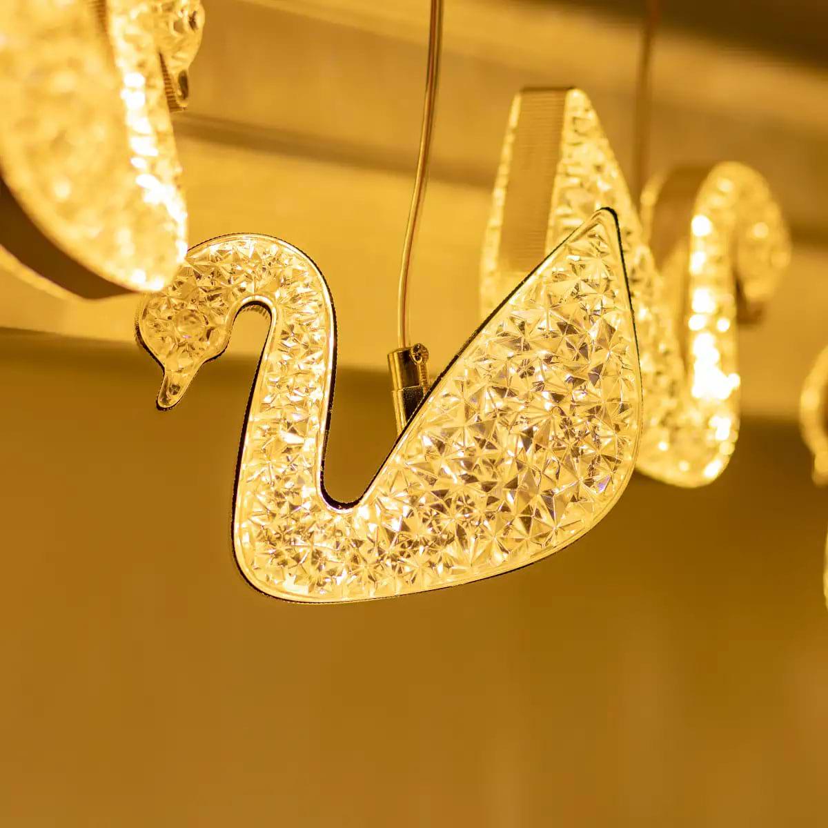 Гирлянда-штора с фигурками Сваровски 6 ламп 3 м Теплый желтый свет (5300) - фото 8 Гирлянда-штора с фигурками Сваровски 6 ламп 3 м Теплый желтый свет (5300) - фото 8
