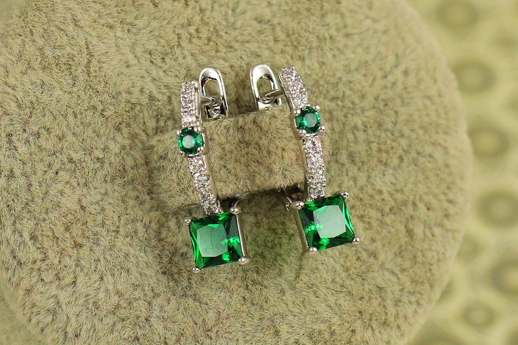Серьги Хuping Jewelry Очарование с квадратным зеленым камнем 1,9 см Серебристый (33550396)
