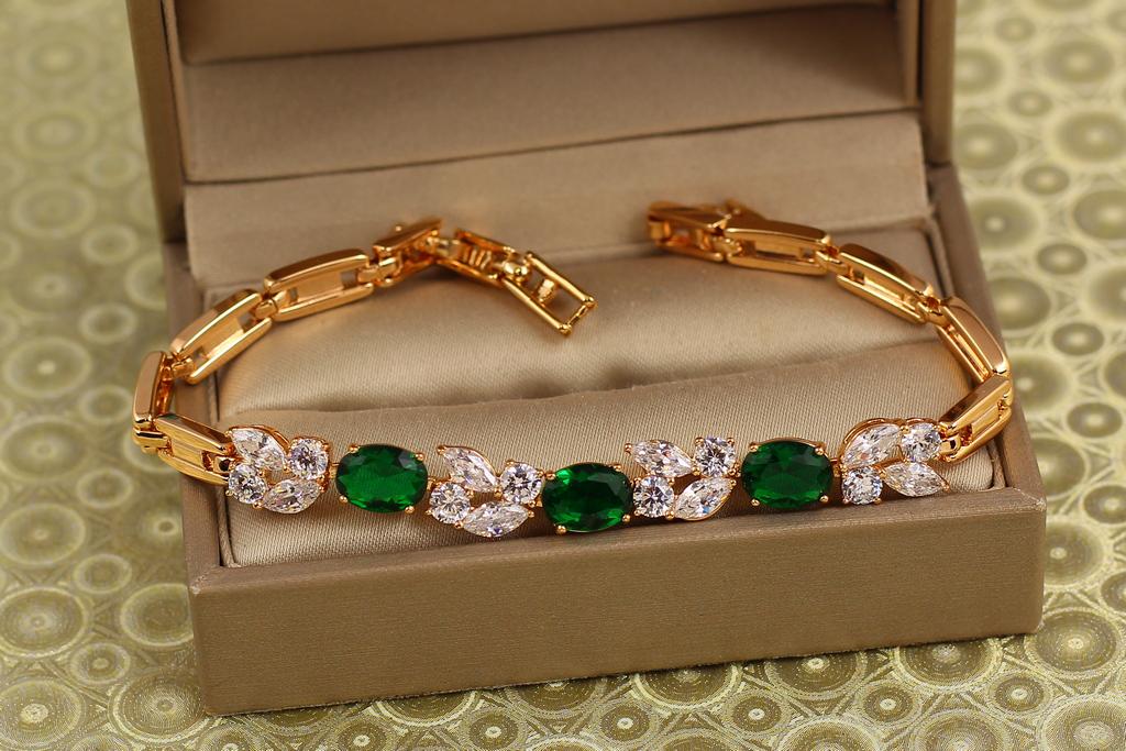 Браслет Xuping Jewelry Звездопад с зелеными камнями 19,5 см Золотистый (31230458)