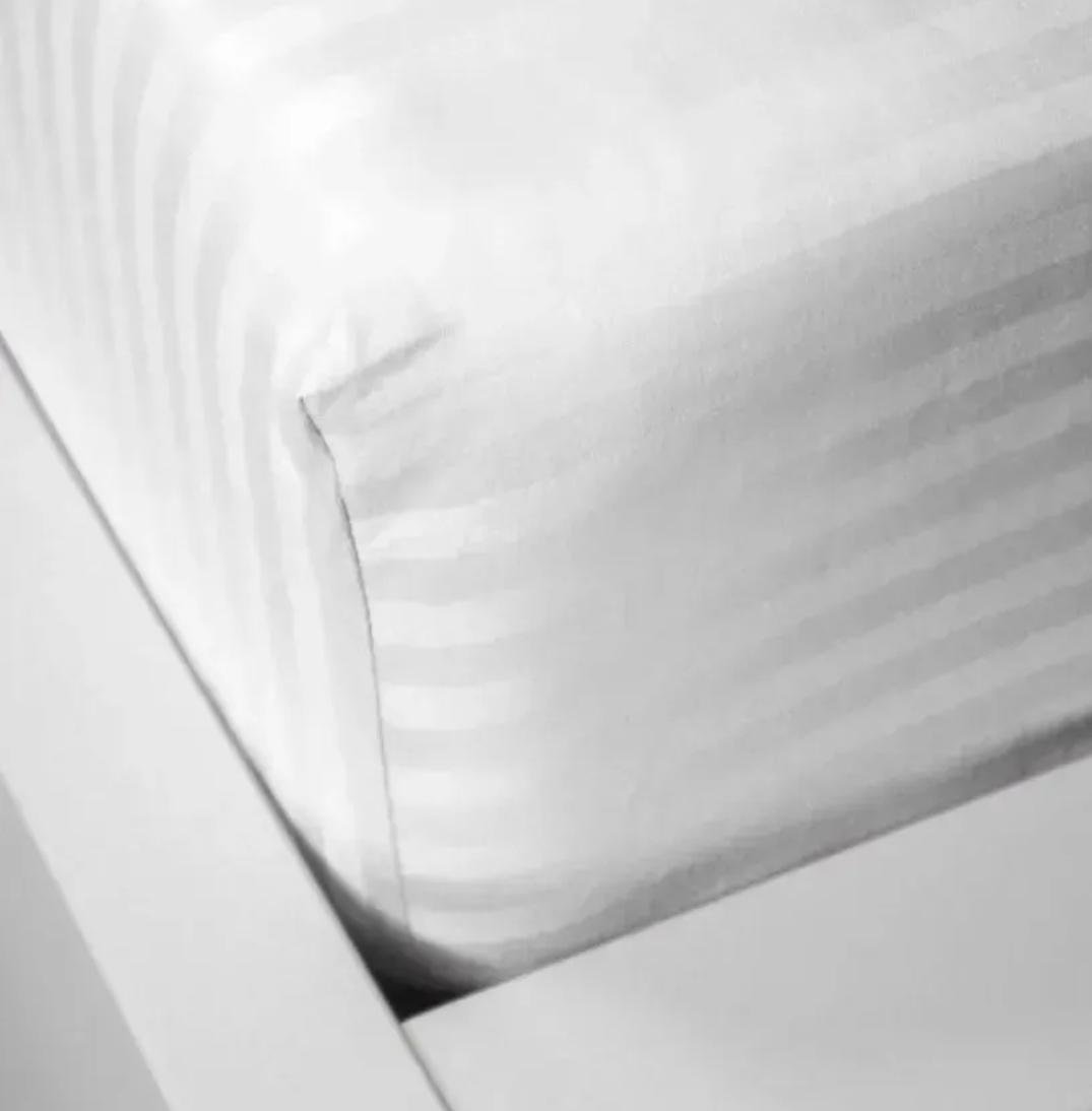 Простынь на резинке Текстилія страйп-сатин 180х200 см Белый (01020114) - фото 1 Простынь на резинке Текстилія страйп-сатин 180х200 см Белый (01020114) - фото 1