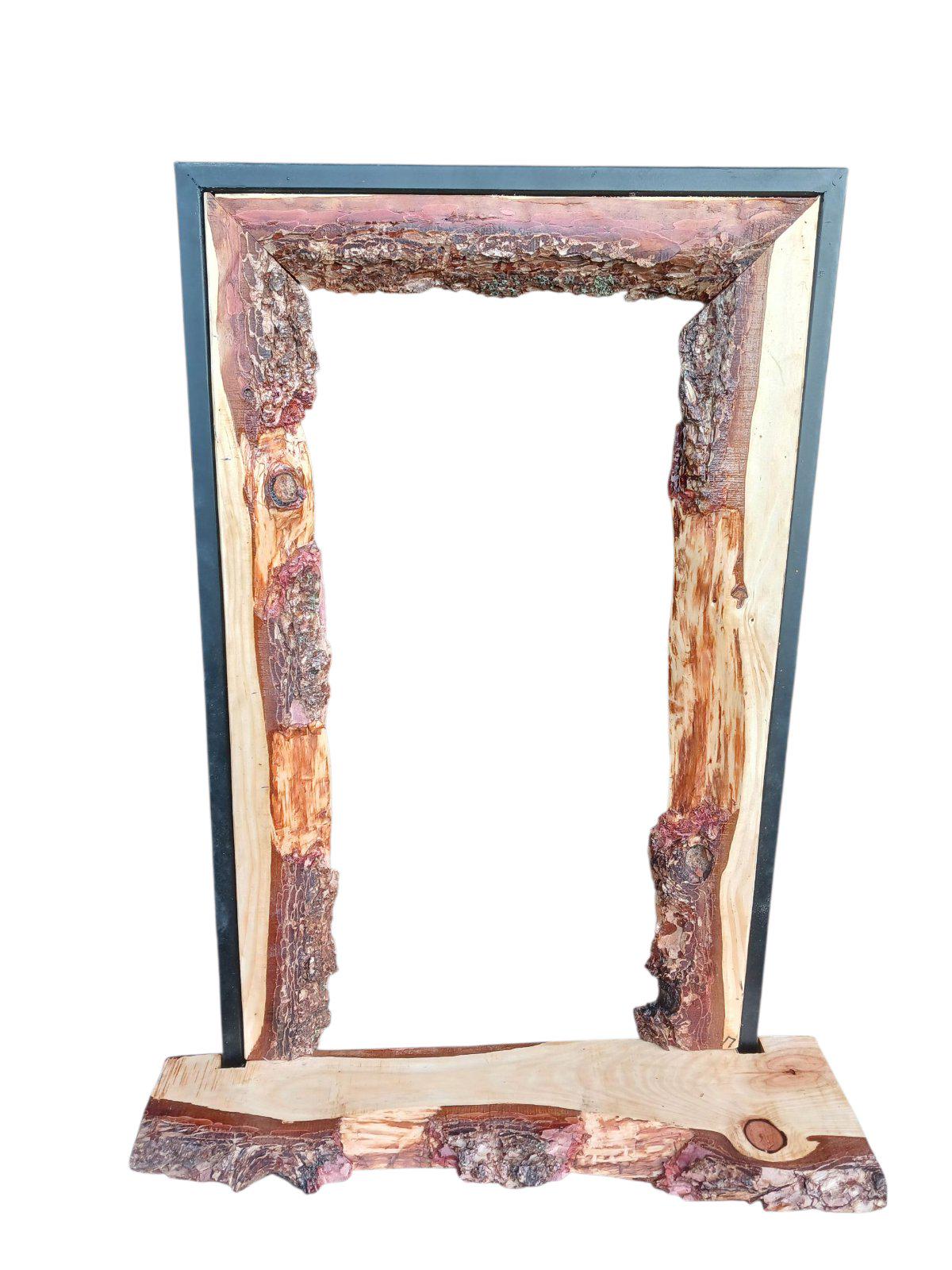 Рамка для зеркала из лиственницы