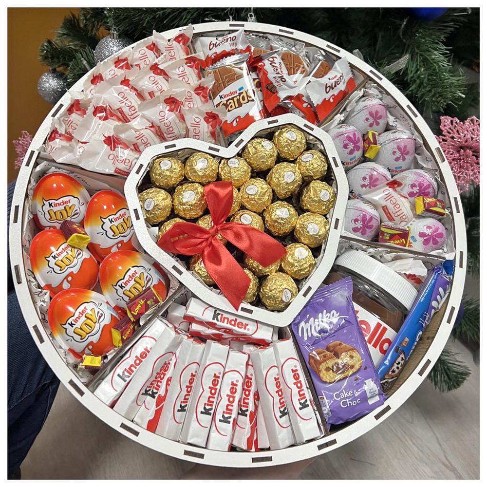 Подарунковий бокс для дитини сюрприз з солодощами 40 см (2093773485) - фото 4 Подарунковий бокс для дитини сюрприз з солодощами 40 см (2093773485) - фото 4