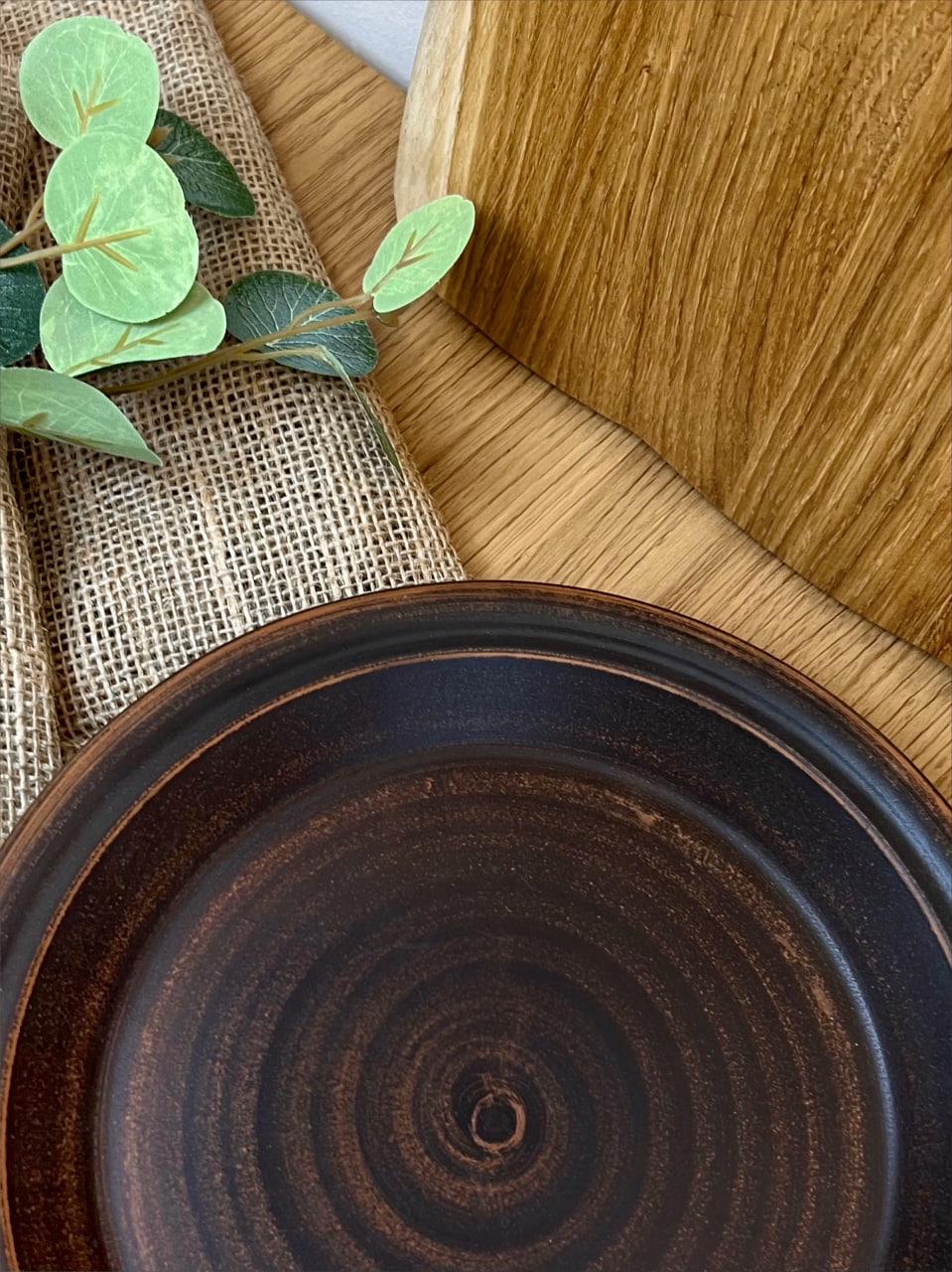 Тарілка керамічна глиняна гладка 24 см (3003-6) - фото 7 Тарілка керамічна глиняна гладка 24 см (3003-6) - фото 7