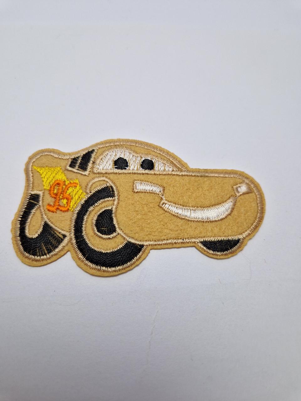 Нашивка термонаклейка мультфильм Тачки Молния МакКуин текстильная вышитая 9x5,5 см (1998043456)