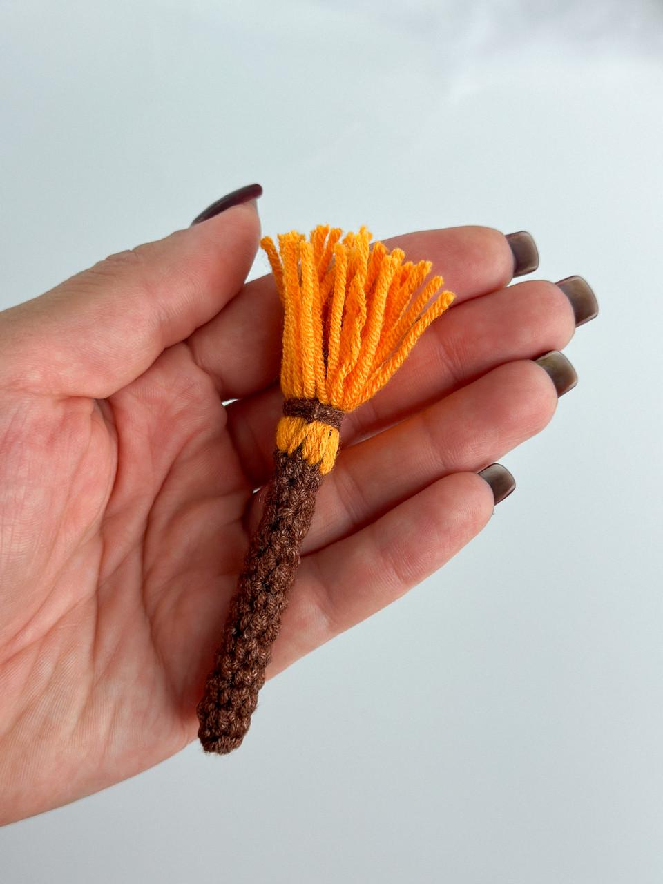 Игрушка Ведьмочка с метлой (29528477) - фото 8