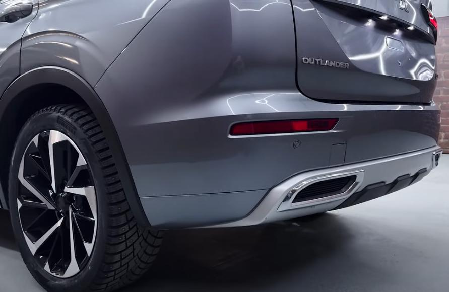 Накладки заднего бампера Mitsubishi Outlander 4 2022-2025 г. MZ555443EX 2 шт. (27455748) - фото 3