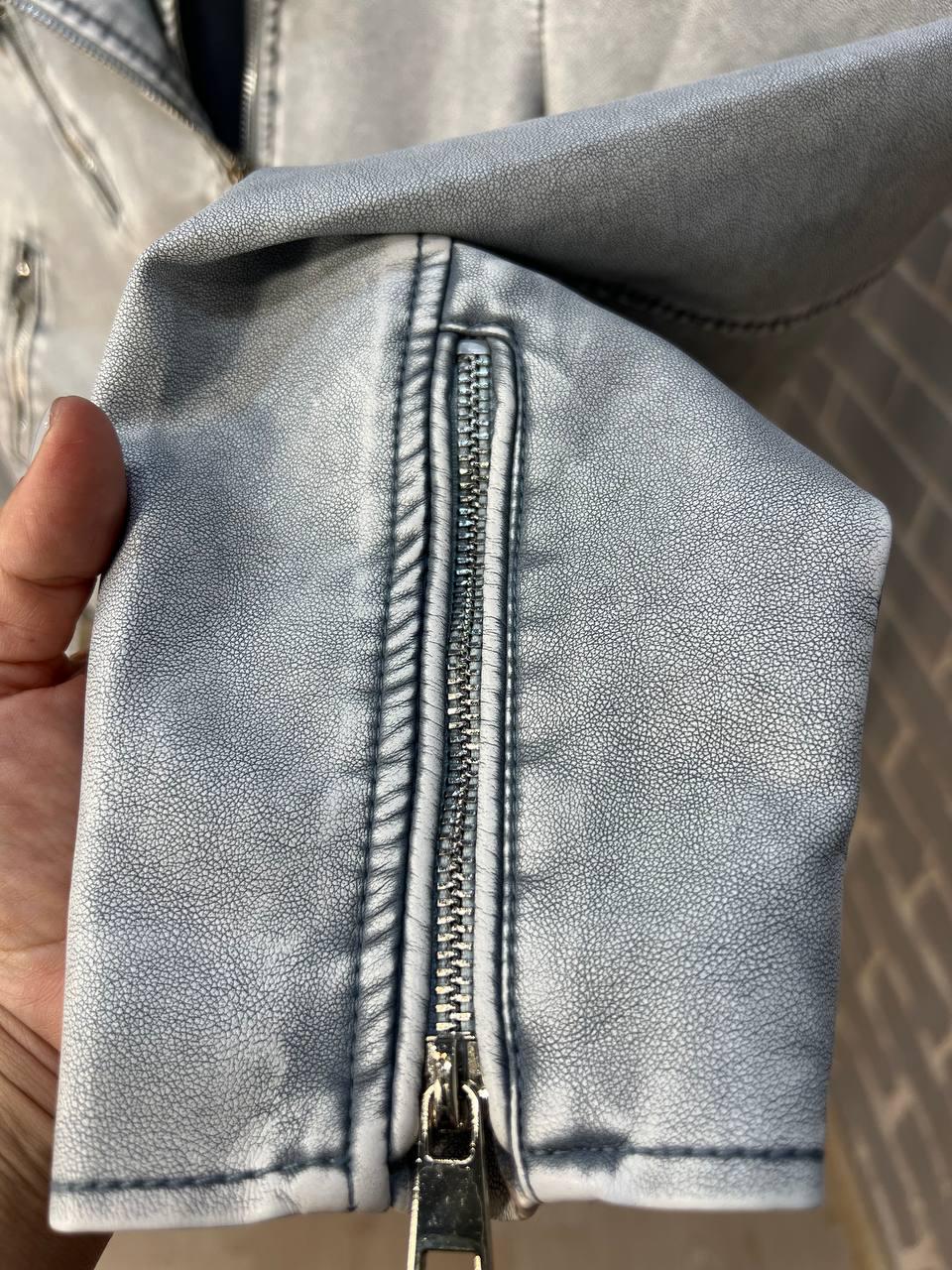 Куртка жіноча Aftf Basic 2362 косуха блискавки пояс варена штучна шкіра на підкладці M Сірий (2245) - фото 5