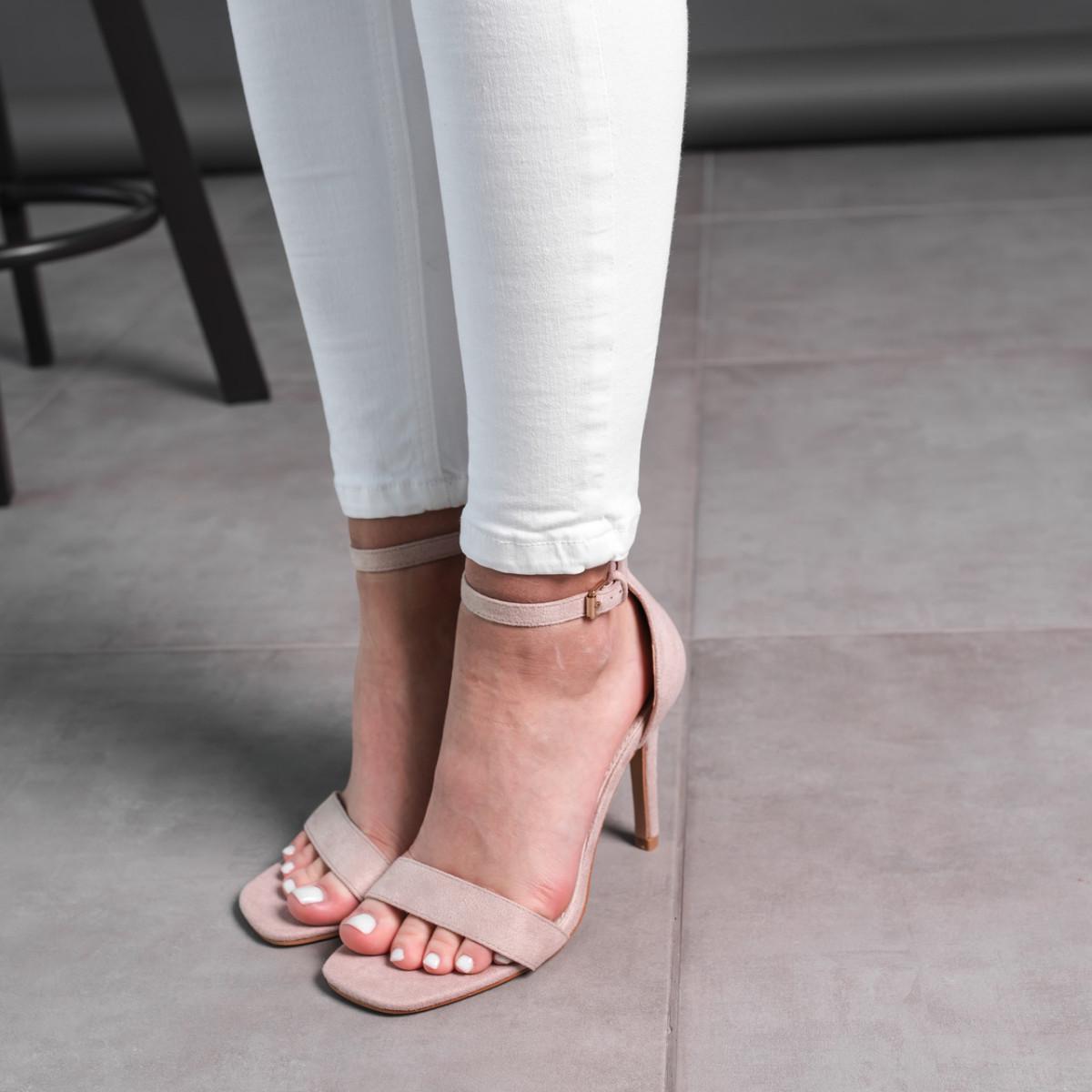 Босоножки женские Fashion р. 39 25 см Бежевый (3640)