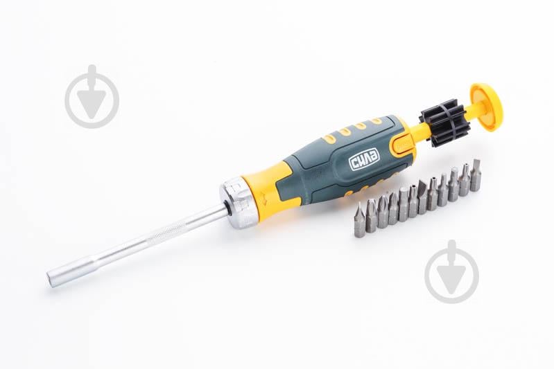 Отвертка СИЛА реверсивная усиленная с битами CrV 13 в 1  (051163)