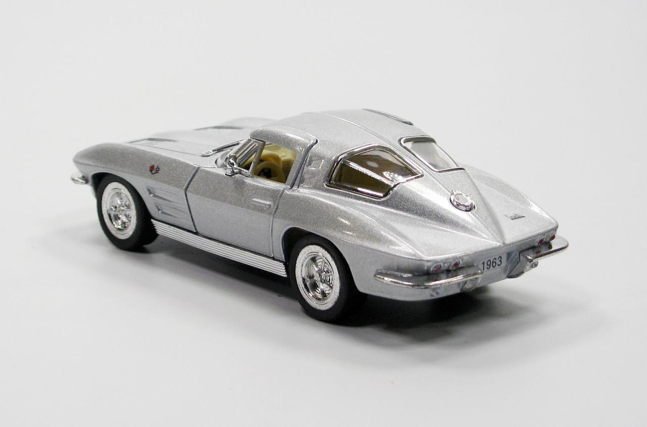 Машина металлическая KT5358W Corvette Sting Ray 1963 - фото 3