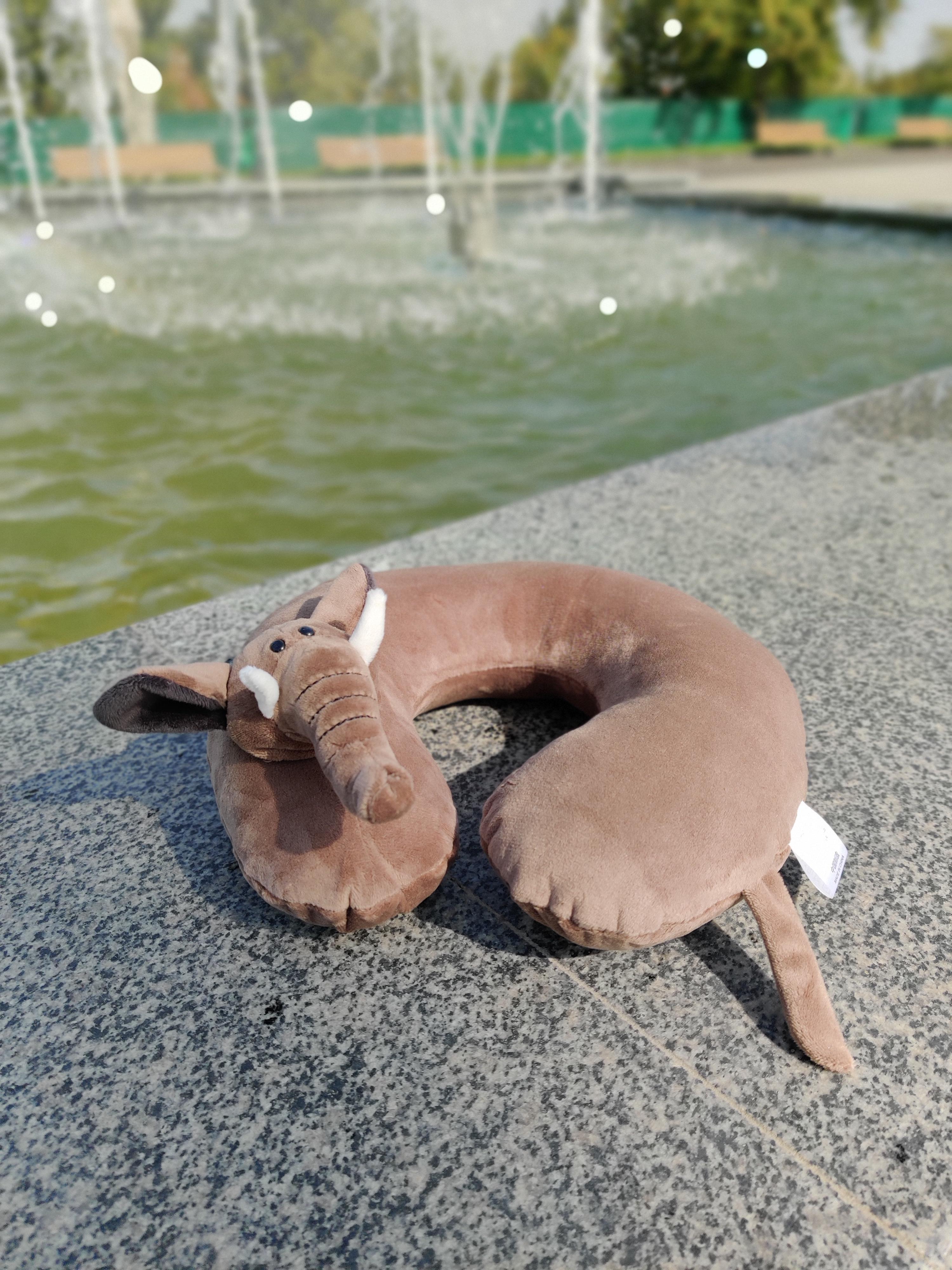 Подушка дорожная под шею 30x30x8 см Серый/Коричневый - фото 2 Подушка дорожная под шею 30x30x8 см Серый/Коричневый - фото 2