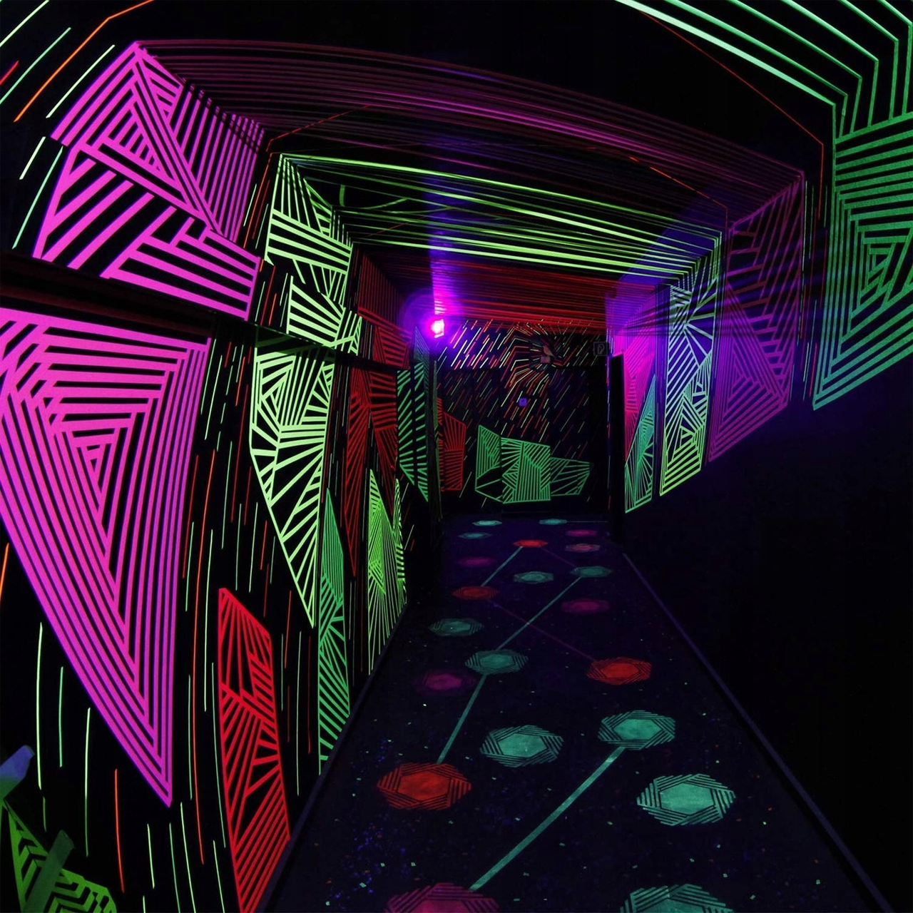 Лента флуоресцентная светящаяся 2,5х5,5 м Желтый (1801383) - фото 6 Лента флуоресцентная светящаяся 2,5х5,5 м Желтый (1801383) - фото 6