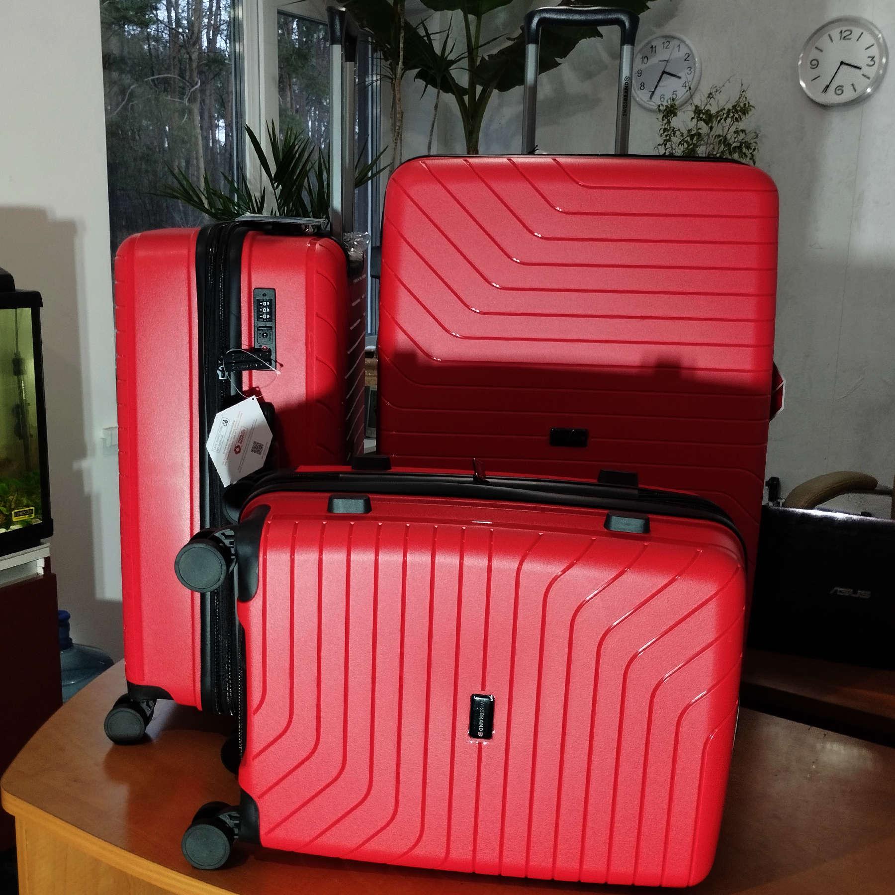 Чемодан большой Swissbrand Eden Polypropylene L Red (SWB_LHEDE201L) - фото 3 Чемодан большой Swissbrand Eden Polypropylene L Red (SWB_LHEDE201L) - фото 3