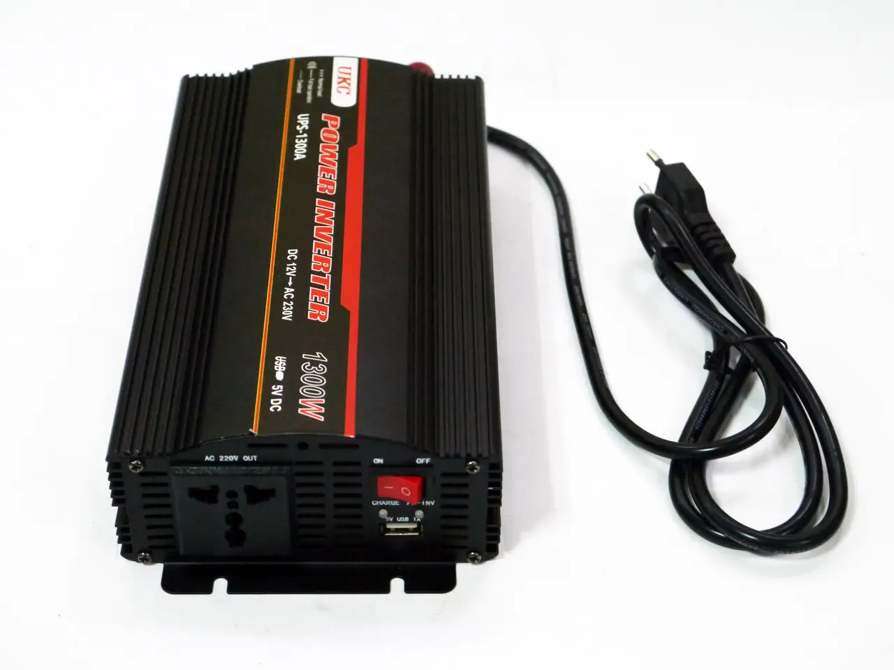 Инвертор UKC 1300W с зарядкой 12V/220V - фото 2 Инвертор UKC 1300W с зарядкой 12V/220V - фото 2