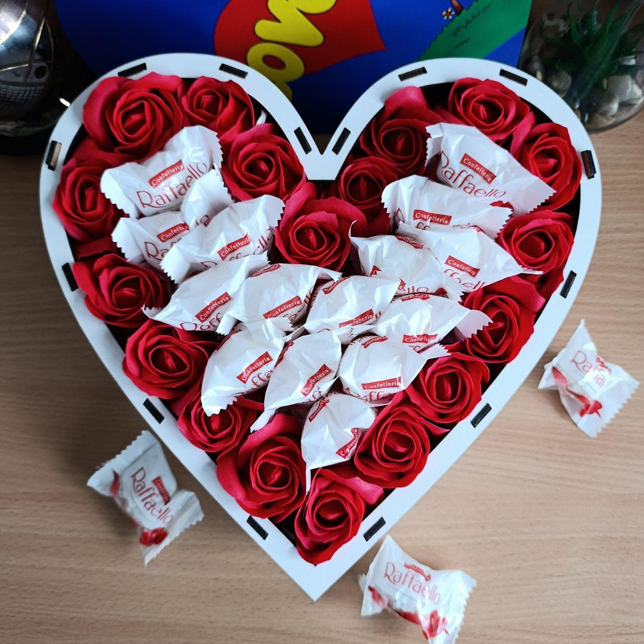 Бокс сердце с конфетами (ar282)