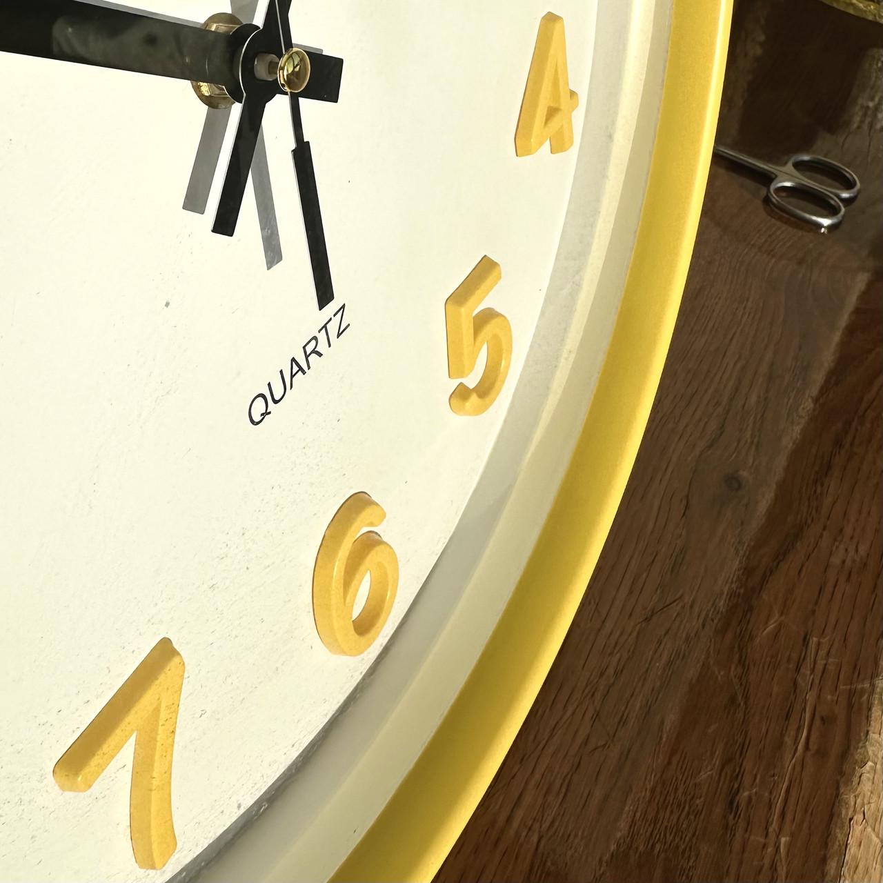 Годинник настінний безшумний Quartz OH-252-Yellow 30 см Жовтий (2764165234) - фото 6 Годинник настінний безшумний Quartz OH-252-Yellow 30 см Жовтий (2764165234) - фото 6