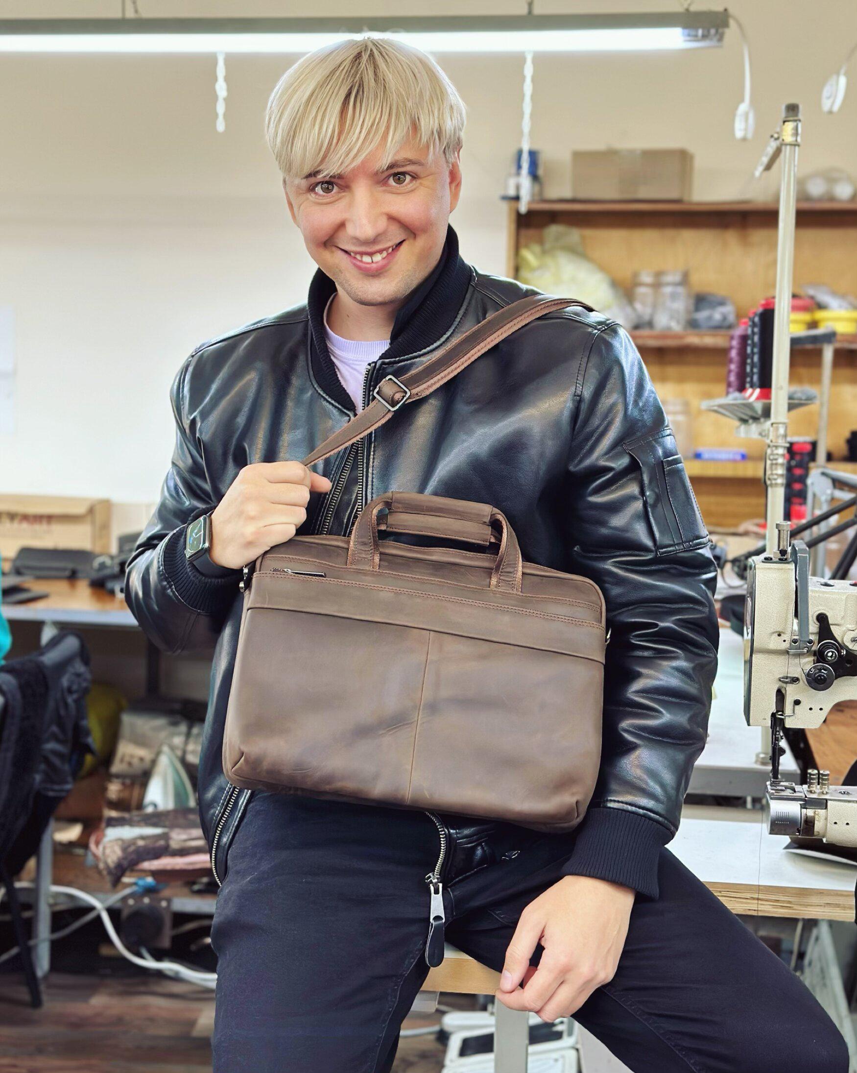 Портфель для ноутбука и документов CH 46 Brown - фото 3 Портфель для ноутбука и документов CH 46 Brown - фото 3